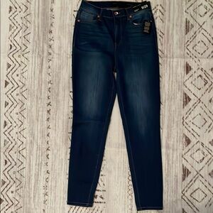 Kendall & Kylie Indigo Blue Denim Skinny Jeans Size 29 Dark Wash High Rise Waist